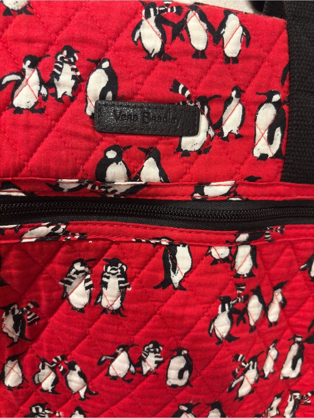 Vera Bradley Red Quilted playful Penguin Weekender Bag retired pattern travel - Picture 2 of 10